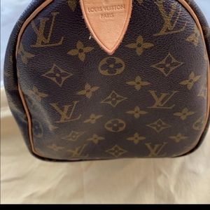 Louis Vuitton Speedy 30 (Authentic)